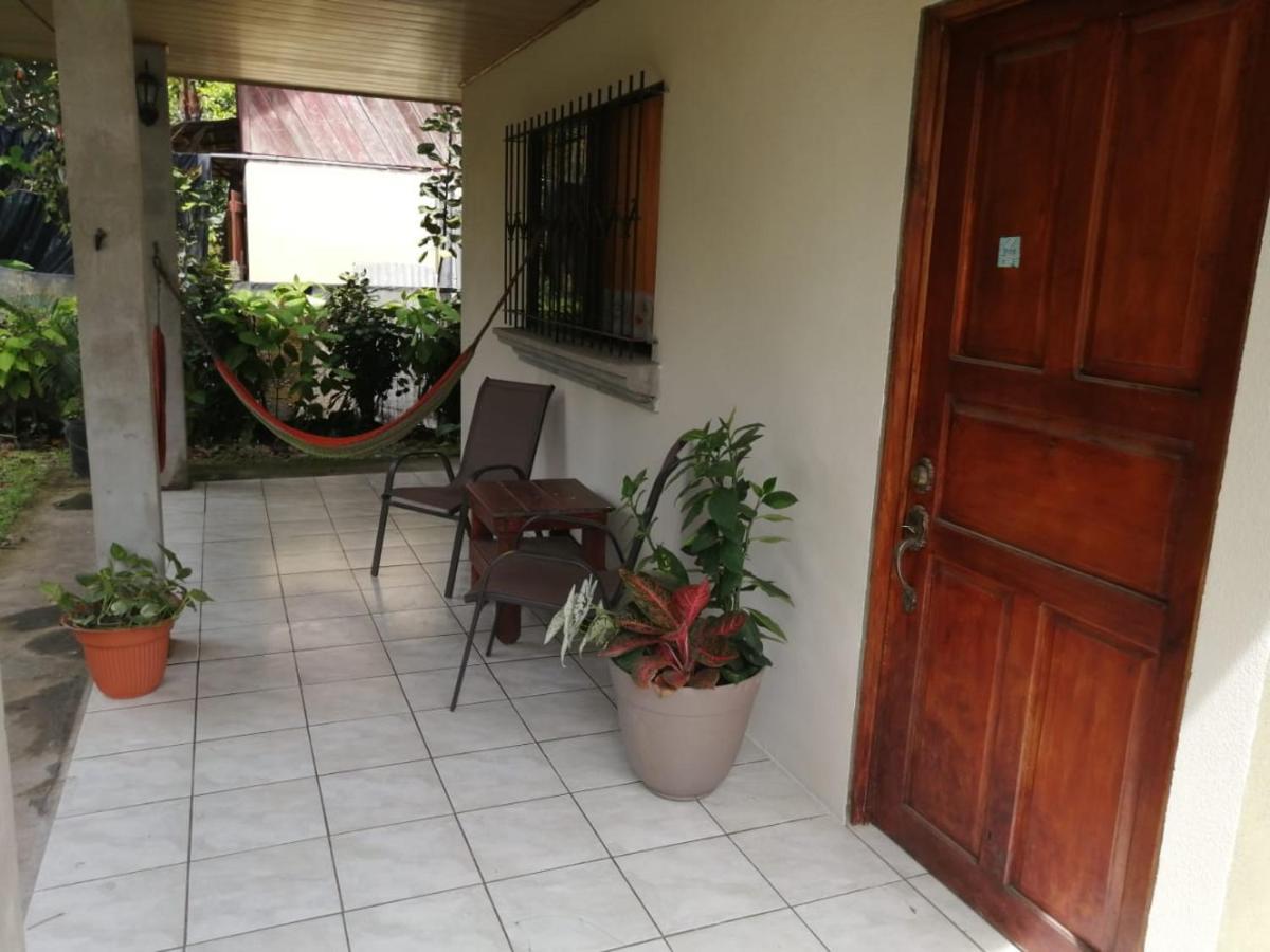 Cahuita Lodge Exterior photo