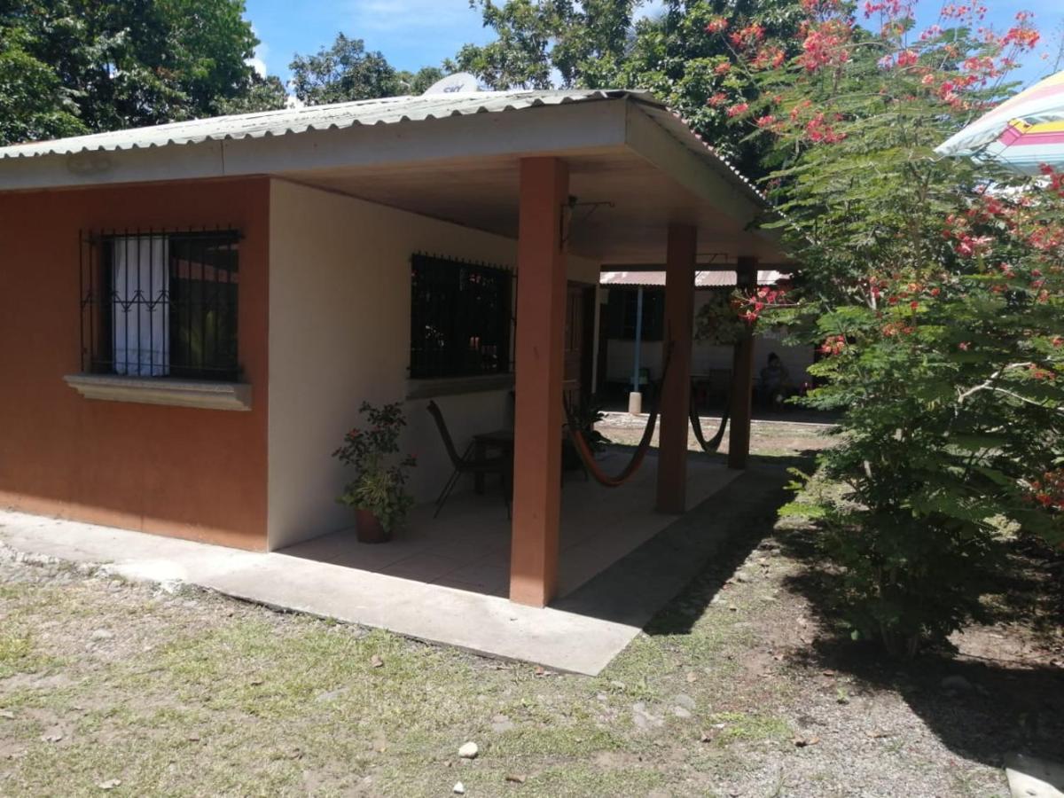 Cahuita Lodge Exterior photo