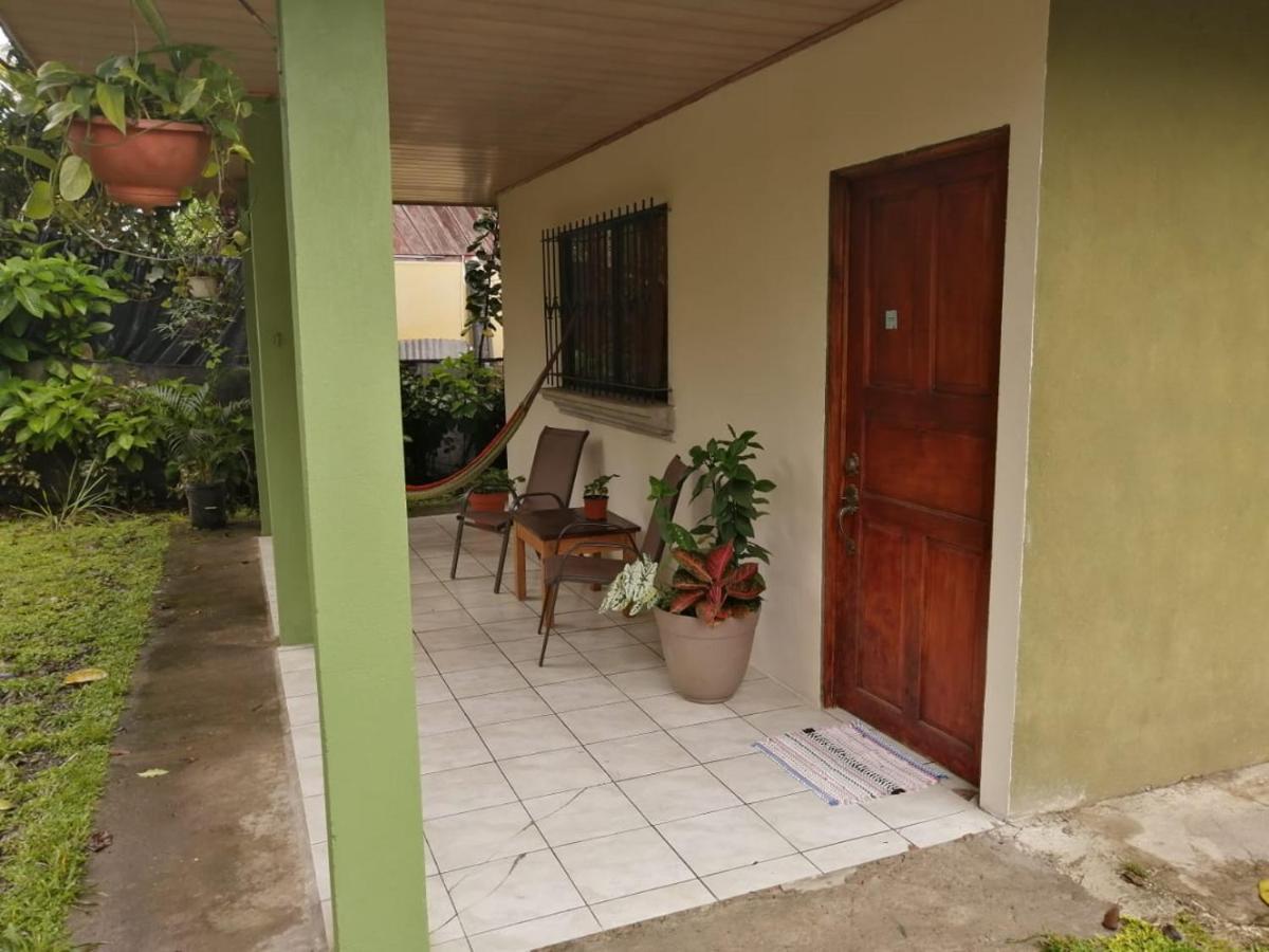 Cahuita Lodge Exterior photo